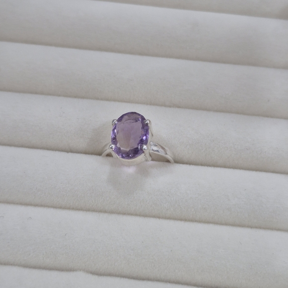 925 Natural Silver Ring with Amethyst Gemstone Handmade Ring - Picture 6 of 7